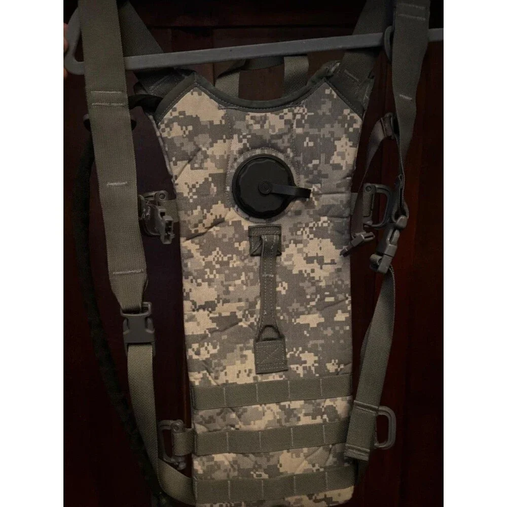 USGI ACU Universal Cam MOLLE II Hydration System Carrier New Bladder US Army NEW